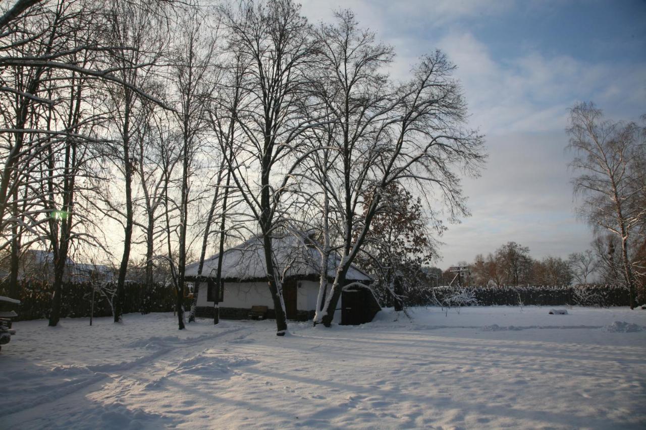 Гостинний Двір На Хуторі Хрещатик Exterior foto
