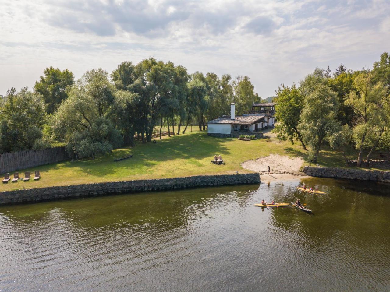 Гостинний Двір На Хуторі Хрещатик Exterior foto