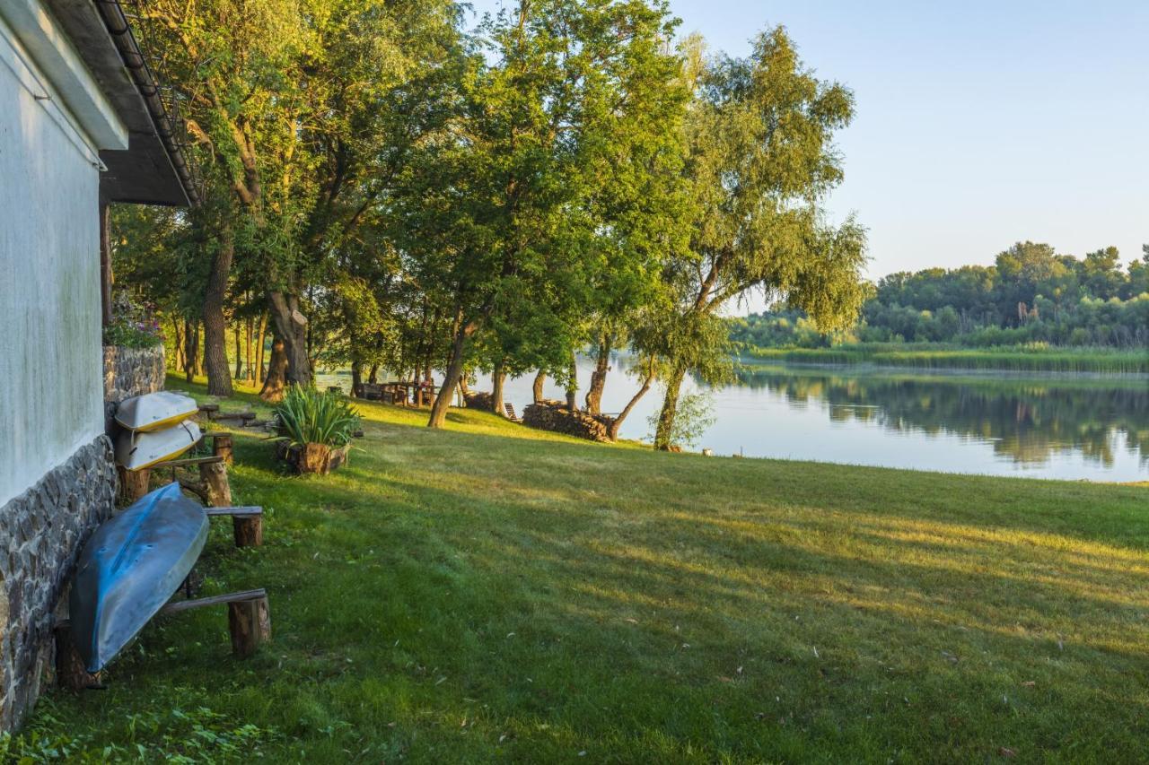 Гостинний Двір На Хуторі Хрещатик Exterior foto
