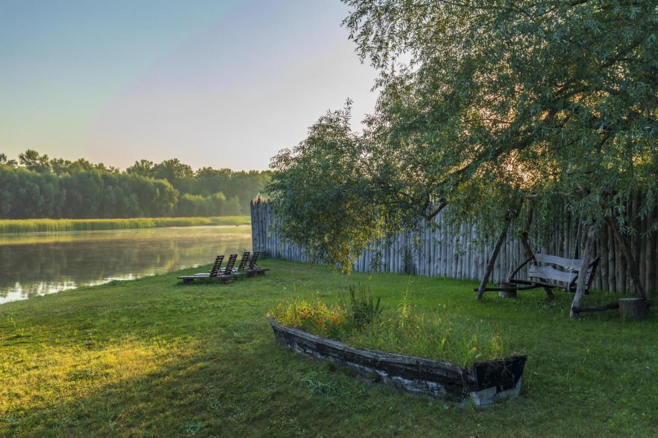 Гостинний Двір На Хуторі Хрещатик Exterior foto